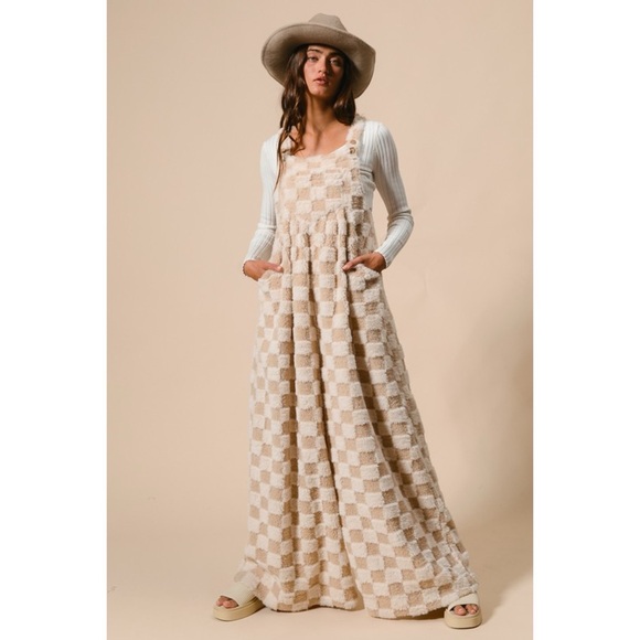 BiBi Cuddled ‘N Cozy Checker Patterned Wide Leg SHERPA Overalls in Ivory/Latte - Picture 5 of 12